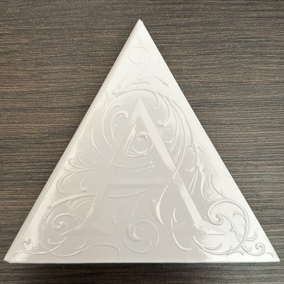 Kat Von D Alchemist Holographic Palette - Picture 3 of 4